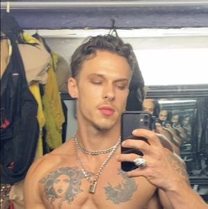 Meet your Posher, Brian